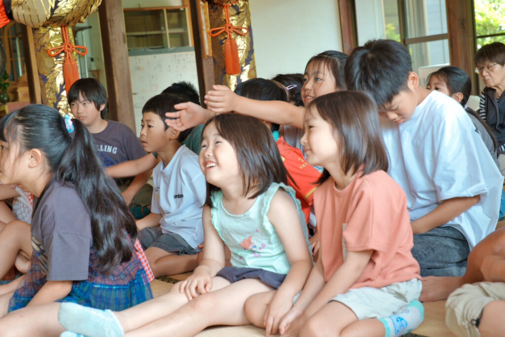 笑顔の子どもたち